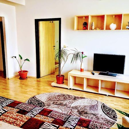 Relaxing & Welcome Apartment, Ared, Uta 아라드 외부 사진