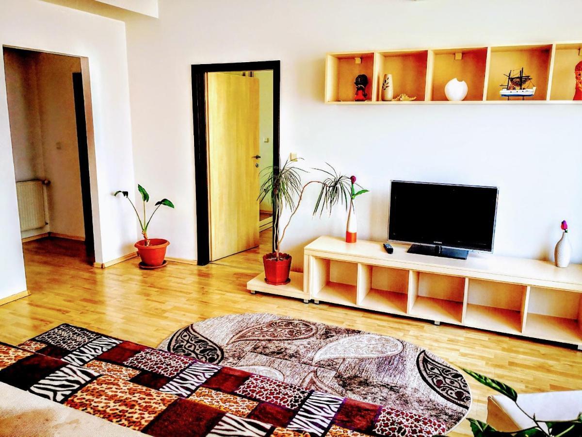Relaxing & Welcome Apartment, Ared, Uta 아라드 외부 사진
