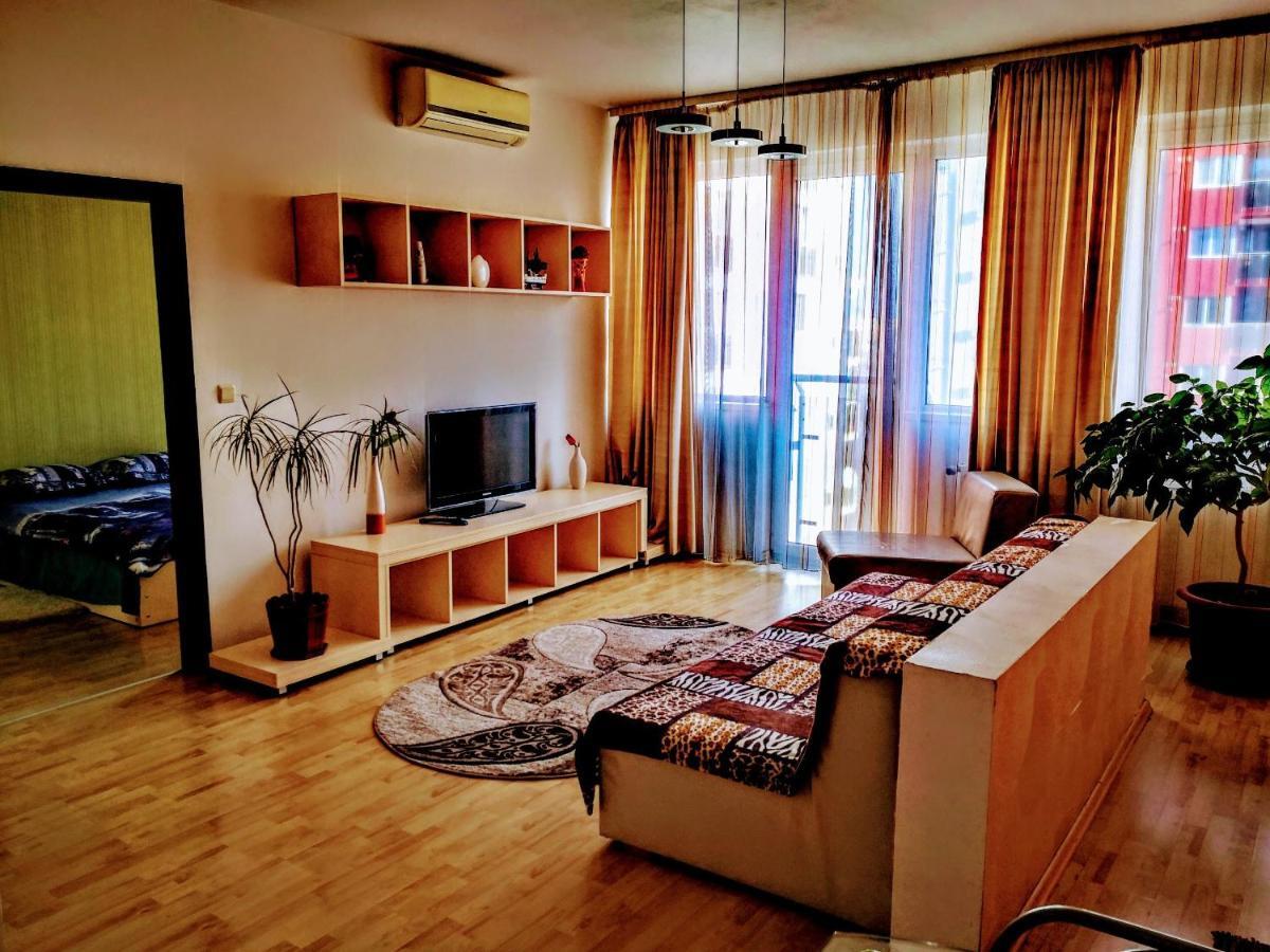 Relaxing & Welcome Apartment, Ared, Uta 아라드 외부 사진